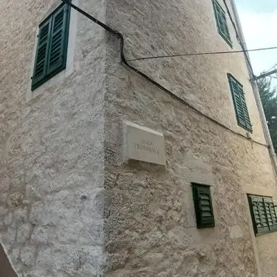 Seaside holiday house Sibenik - 23990