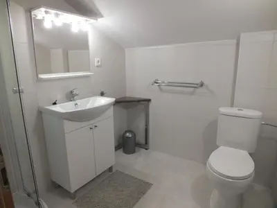 Kupaonica u objektu Apartmani Gubo Bilice