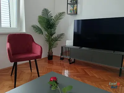 TV i/ili zabavni centar u objektu Dalmatian home with private parking