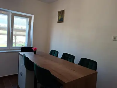 Poslovno područje ili konferencijska dvorana u objektu Dalmatian home with private parking
