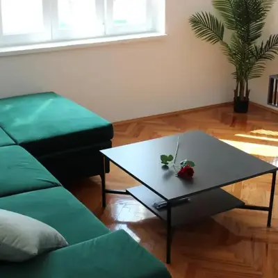 Dalmatian home with private parking