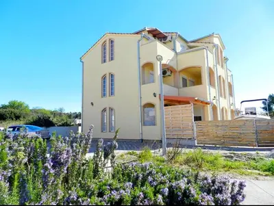 Zgrada u kojoj se nalazi apartman