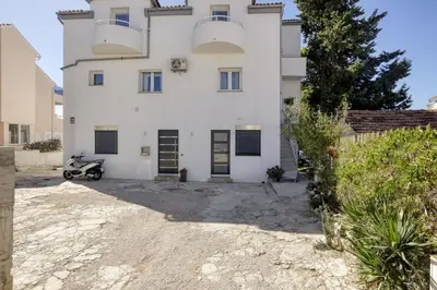 Zgrada u kojoj se nalazi apartman