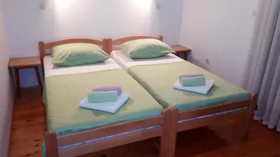 Krevet ili kreveti u jedinici u objektu Apartments by the sea Tisno - Murter - 810