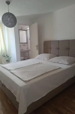 Krevet ili kreveti u jedinici u objektu Apartments with parking space Vodice - 927