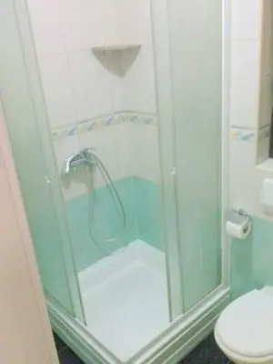 Kupaonica u objektu Apartmani VD