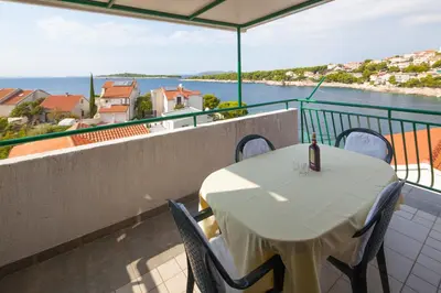 Balkon ili terasa u objektu Apartments by the sea Bilo - Primosten - 4191