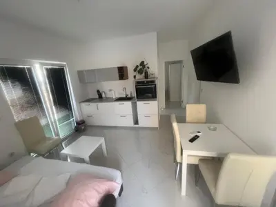 Kuhinja ili čajna kuhinja u objektu Apartments Verdina