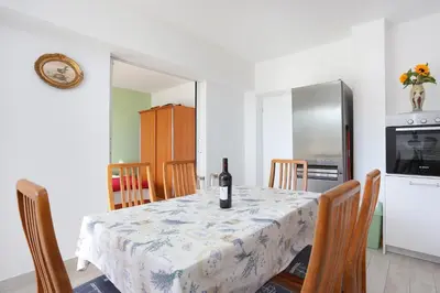 Kuhinja ili čajna kuhinja u objektu Apartment Razanj 4322a