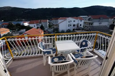 Pogled na planine ili pogled na planine iz apartmana