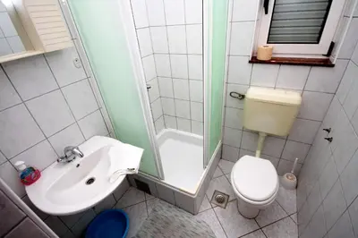 Kupaonica u objektu Apartment Grebastica 4867a