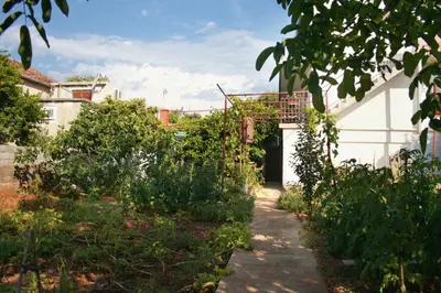Vrt u objektu Apartment Jezera 5093a
