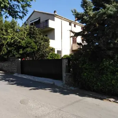Apartments with parking space Murter - 5098