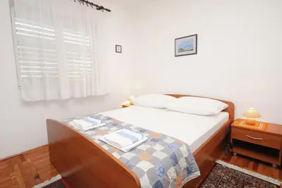 Krevet ili kreveti u jedinici u objektu Apartments with a parking space Vodice - 5890