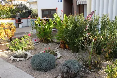 Vrt u objektu Apartments with a parking space Vodice - 5890