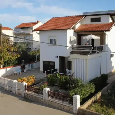 Apartments with a parking space Vodice - 5890