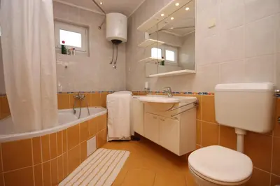 Kupaonica u objektu Apartments and rooms by the sea Vodice - 6182