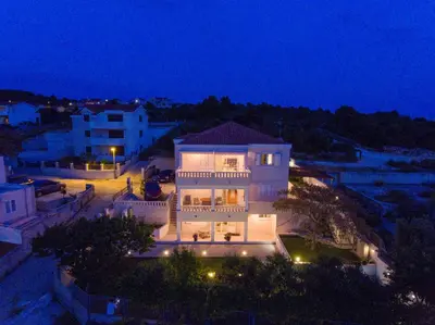 Zgrada u kojoj se nalazi apartman