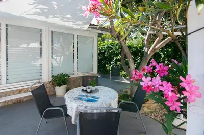 Vrt u objektu Family friendly house with a swimming pool Brodarica, Sibenik - 24117