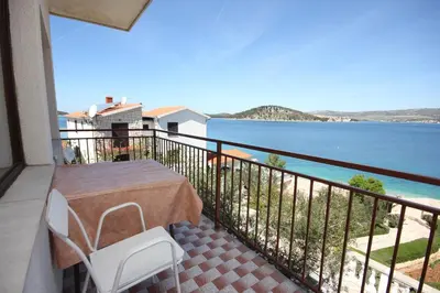 Tlocrt objekta Family-friendly apartments with swimming pool Razanj, Rogoznica - 7606