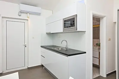 Kuhinja ili čajna kuhinja u objektu Studio Zecevo Rtic 8366a