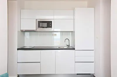 Kuhinja ili čajna kuhinja u objektu Family-friendly apartments with swimming pool Zecevo Rtic, Rogoznica - 8366