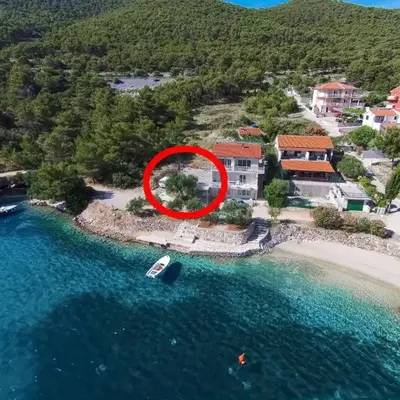 Apartments by the sea Sparadici