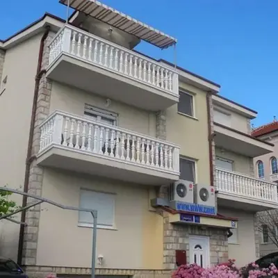 Apartments by the sea Zablace