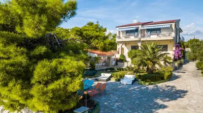 Vrt u objektu Apartments Villa Punta Royal