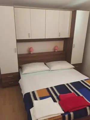 Krevet ili kreveti u jedinici u objektu Bed and Breakfast - Haus Sofija - Zimmer mit eigenem Bad und Privatparkplatz - Bed and Bike