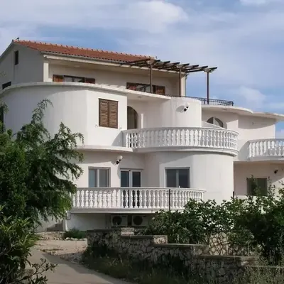 Apartments Sunshine Milin