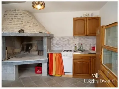 Kuhinja ili čajna kuhinja u objektu Villa Luketini Dvori, Primošten