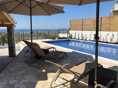 Bazen u objektu Villa Mareta ili u blizini