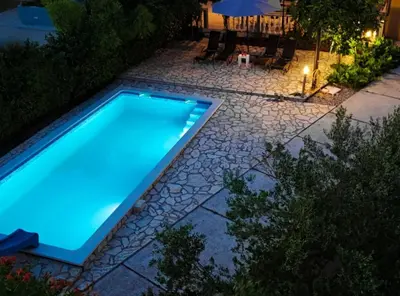 Bazen u objektu Holiday Home Krnić ili u blizini