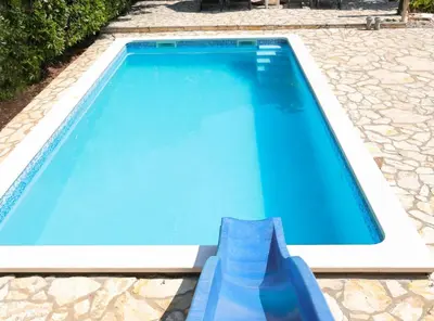 Bazen u objektu Holiday Home Krnić ili u blizini