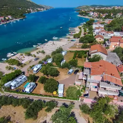 Apartmani Maestral