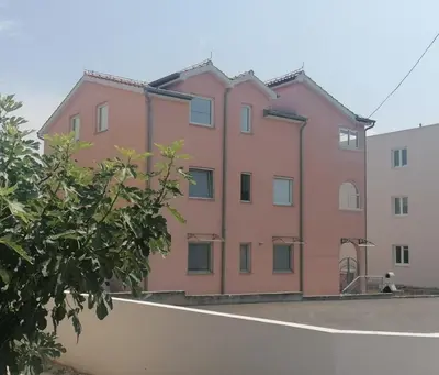 Zgrada u kojoj se nalazi apartman