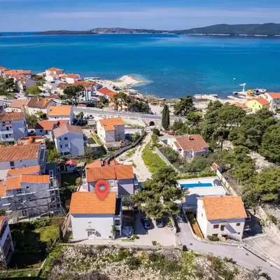Apartments Rose Brodarica