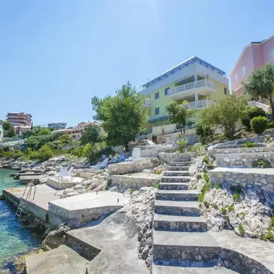 Apartments Maja