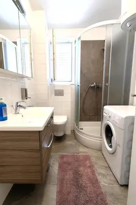 Kupaonica u objektu Family-friendly apartments with swimming pool Razanj - Rogoznica - 24214