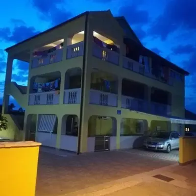 Zgrada u kojoj se nalazi apartman