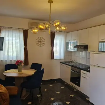 Kuhinja ili čajna kuhinja u objektu Tara i Ela