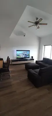 TV i/ili zabavni centar u objektu Apartmani Vlahov