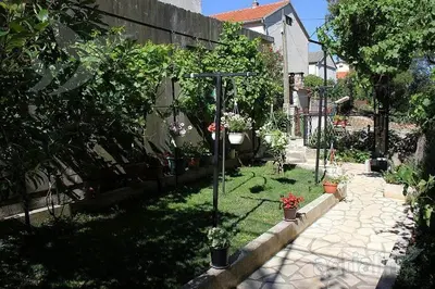Vrt u objektu Apartman Bepino terasa&parking