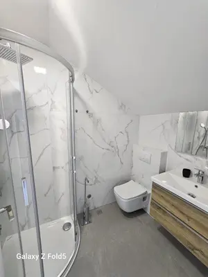 Kupaonica u objektu Dora apartments Jezera
