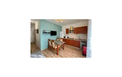 Kuhinja ili čajna kuhinja u objektu Lovely Apartment In Vodice With Wifi