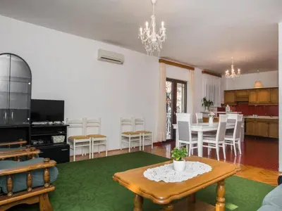 Kuhinja ili čajna kuhinja u objektu Apartment in Šibenik by Sandy Beaches