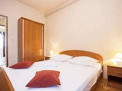 Krevet ili kreveti u jedinici u objektu One-bedroom apartment near beach