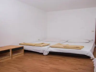 Krevet ili kreveti u jedinici u objektu Apartment in Brodarica by the Beach