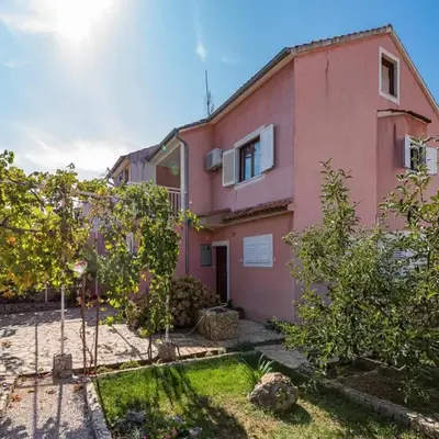 Apartment in Brodarica near Beach Gaj